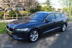 Volvo V60 2.0 D4 Momentum 2019 virtual, Auto's, Volvo, Gebruikt, Euro 6, Diesel, 22 km/l