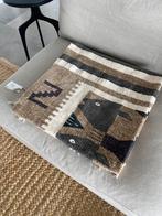 Andes-inspired wool rug/throw or wrap|  tribal motif design., Huis en Inrichting, Woonaccessoires | Plaids en Woondekens, Ophalen of Verzenden