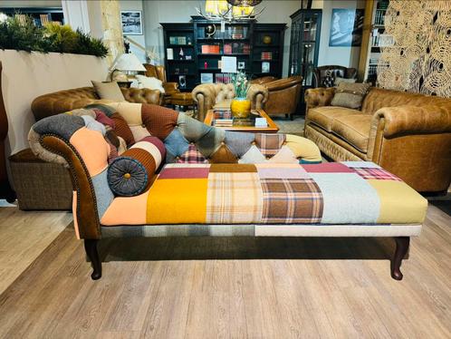 CHAIS LONGUE PATCHWORK / MULTICOLOR CHESTERFIELD DAYBED STOF, Huis en Inrichting, Banken | Sofa's en Chaises Longues, Nieuw, Leer