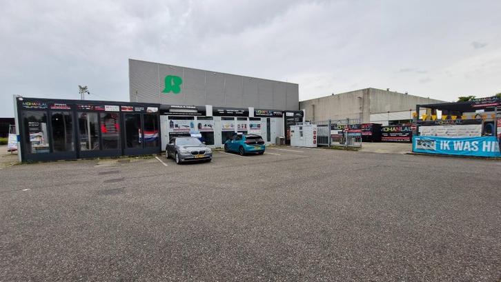 Carwash wasstraat bij snelweg tankstation woonboulevard, Zakelijke goederen, Exploitaties en Overnames