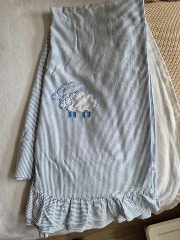 Blauw-wit gestreept hemeltje voor ledikant of wiegje beschikbaar voor biedingen