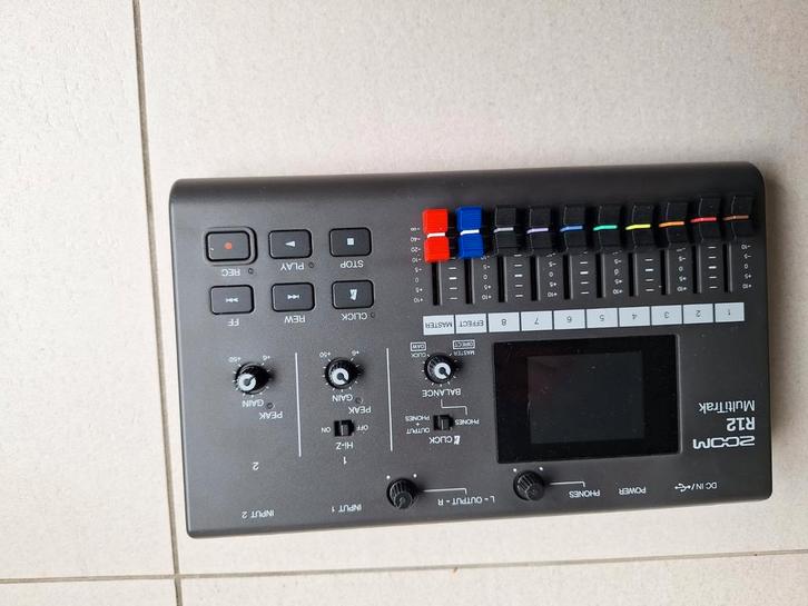 Multitrac recorder, zoom r12. Zo goed als,nieuw, Muziek en Instrumenten, Midi-apparatuur, Zo goed als nieuw, Ophalen of Verzenden