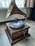 grammofoon speelt vinylplaten, Ophalen, Gebruikt
