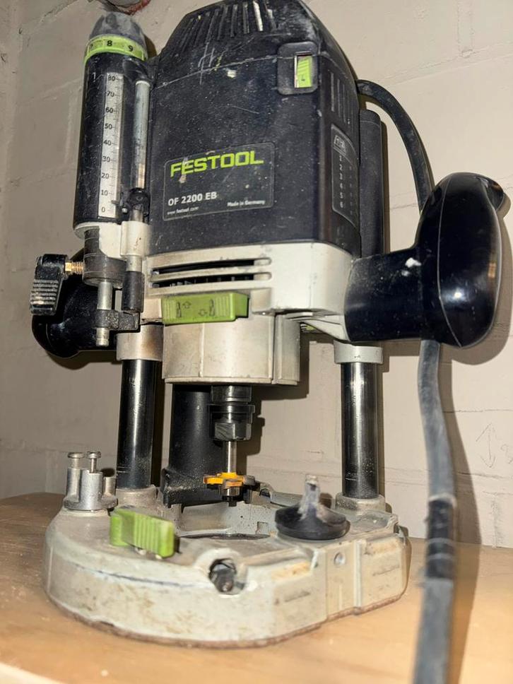 Festool OF 2200 EB Bovenfreesmachine, Watersport en Boten, Hengelsport | Karpervissen, Gebruikt, Werphengel, Ophalen