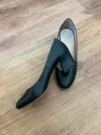 Pump, Ophalen of Verzenden, Zo goed als nieuw, Zwart