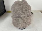 MNG Muts - Perfect voor de winter!, Ophalen of Verzenden, Gedragen, Mng