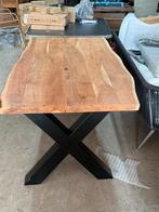 mooie hardhouten tafel 1m60 boomstam, Nieuw, Vijf personen of meer, Metaal, 150 tot 200 cm