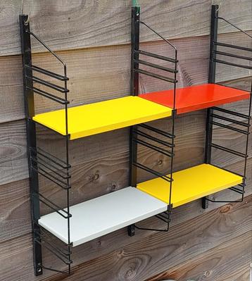 Vintage Drentea of Tomado Design Wandrek Boekenrek Wandkast beschikbaar voor biedingen