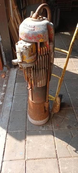 Gevraagd instructieboek delmag explosie stamper., Antiek en Kunst, Antiek | Gereedschap en Instrumenten, Ophalen