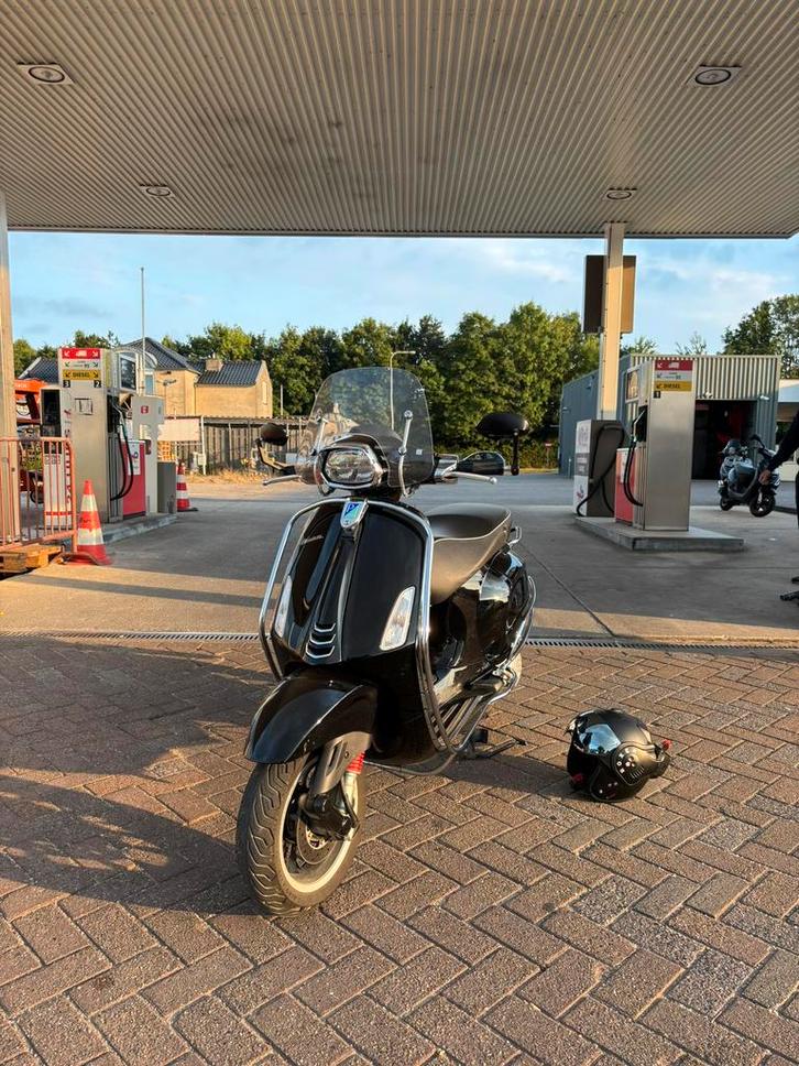 Vespa sprint, Fietsen en Brommers, Scooters | Vespa, Nieuw, Maximaal 45 km/u, Benzine, Ophalen