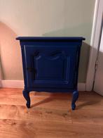 Blauw brocante kastje, Ophalen