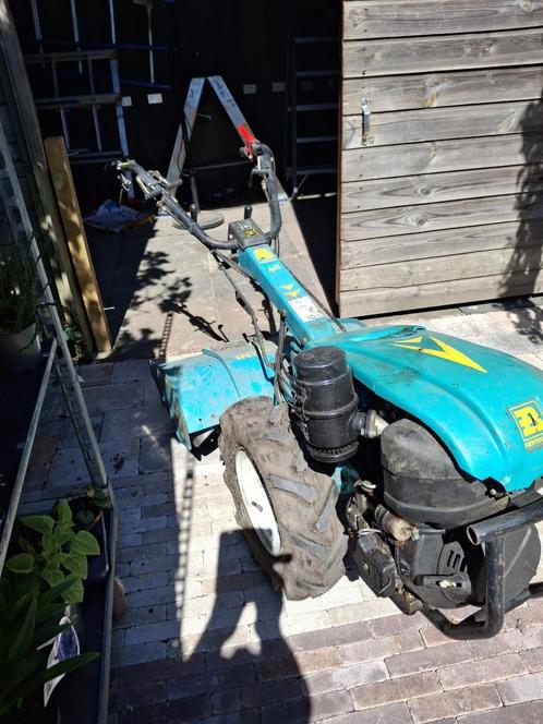 Bertolini Cultivator frees Lombardini 15 LD 350 2011 Diesel, Doe-het-zelf en Verbouw, Gereedschap | Freesmachines, Zo goed als nieuw