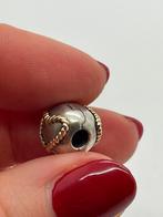 Z873 Pandora two tone braided heart clip bedel met 14k goud, Pandora, Ophalen of Verzenden, X, Zilver