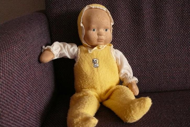 Stoffen pop, Kinderen en Baby's, Speelgoed | Poppen, Zo goed als nieuw, Overige typen, Ophalen of Verzenden