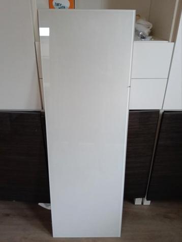 Glasplaat voor op een kast 40 x 120 beschikbaar voor biedingen