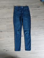Blauwe Skinny spijkerbroek maat XS/32. Merk Vero Moda. Goede, Blauw, Ophalen of Verzenden, W27 (confectie 34) of kleiner, Zo goed als nieuw