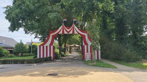 Straatversiering thema circus, Hobby en Vrije tijd, Feestartikelen, Gebruikt, Versiering, Carnaval, Ophalen
