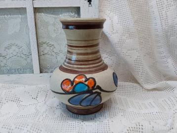 Vintage West Germany aardewerk vaas  beschikbaar voor biedingen