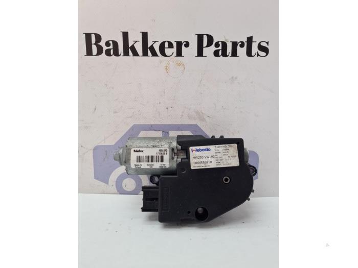 Schuifdak Motor van een Volkswagen Polo, Auto-onderdelen, Carrosserie en Plaatwerk, Volkswagen, Gebruikt, 3 maanden garantie