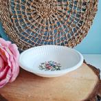 Wedgwood 'Conway', dessertschaaltje, Antiek en Kunst, Antiek | Servies los, Ophalen of Verzenden