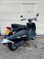 Aprilia mojito scooter brom 2007 eerste eigenaar nieuw 500km, Fietsen en Brommers, Scooters | Aprilia, Ophalen of Verzenden, Gebruikt