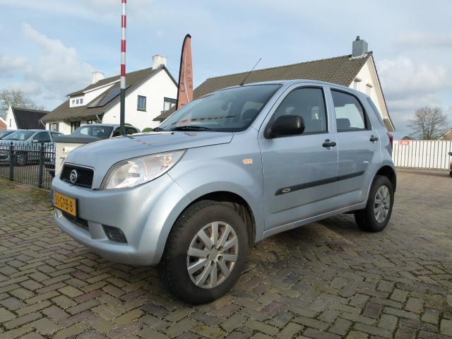 Daihatsu Terios 1.5-16v Explore 2WD, TREKHAAK AIRCO NAP, Auto's, Daihatsu, Particulier, Te koop, Terios, ABS, Airbags, Airconditioning