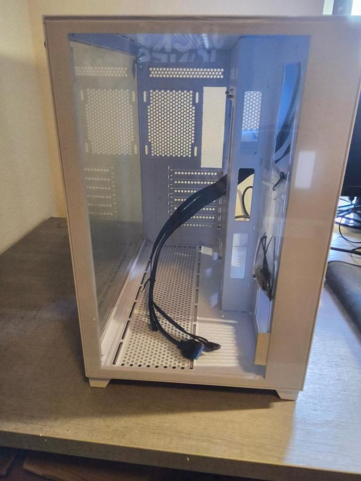 Witte ATX PC Behuizing – Nieuw – Glas – Ruim, Computers en Software, Computerbehuizingen, Nieuw, Ophalen of Verzenden
