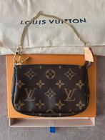 Louis Vuitton Mini Pochette Accessoires, Sieraden, Tassen en Uiterlijk, Tassen | Damestassen, Ophalen, Nieuw, Bruin