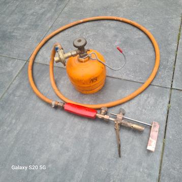 Gloor Soldeerbout met Gasfles  beschikbaar voor biedingen