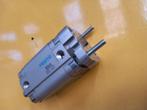 Festo Cilinder ADVU-32-30-A-P-A, Ophalen, Zo goed als nieuw