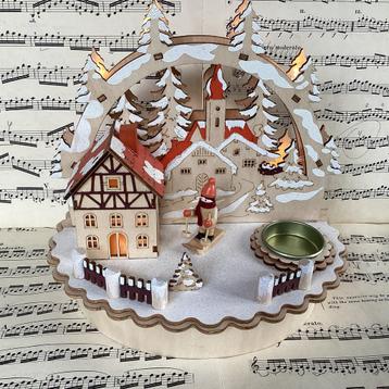 Houten tafereel met verlichting beschikbaar voor biedingen