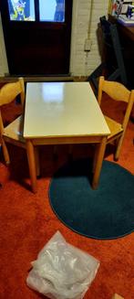 Schilte kindertafel en twee stoeltjes, Kinderen en Baby's, Kinderkamer | Tafels en Stoelen, Ophalen, Gebruikt, Tafel(s) en Stoel(en)