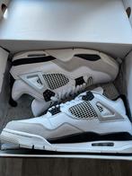 Air Jordan 4 Retro Military Black | 45, Wit, Nieuw, Ophalen of Verzenden, Sneakers of Gympen