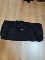 Eastpak Koffer met vielen (groot) 132 L, Ophalen, Hard kunststof, Zo goed als nieuw, 70 cm of meer