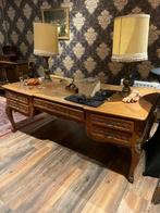 Antiek bureau. T.E.A.B, Ophalen