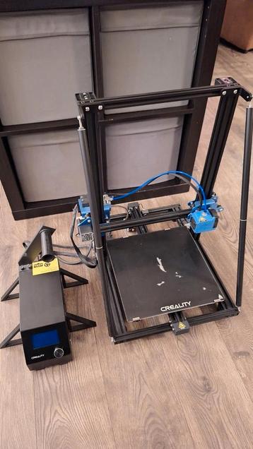 Creality CR-10 V2 Weinig Gebruikt! Groot Print Bed!  beschikbaar voor biedingen