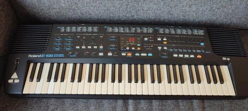 Roland E-66 met handleiding, Muziek en Instrumenten, Keyboards, Gebruikt, 61 toetsen, Roland, Aanslaggevoelig, Midi-aansluiting