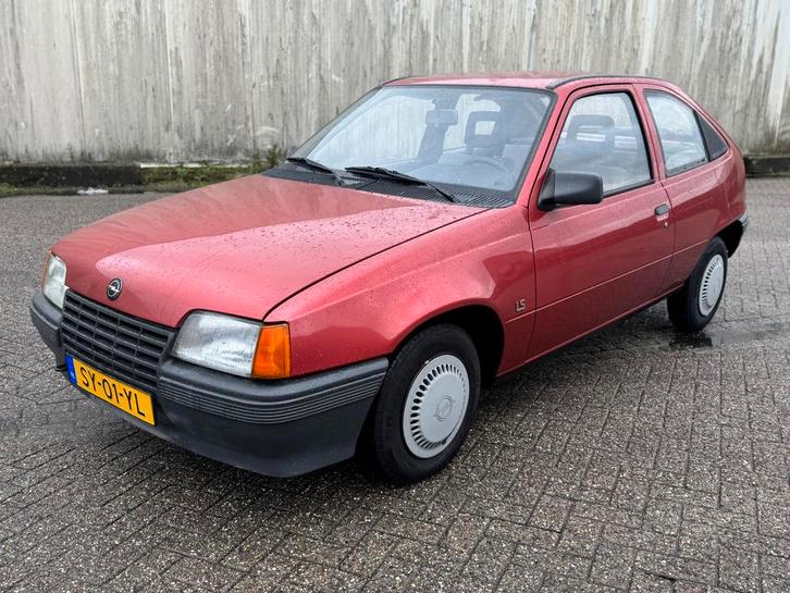 Opel Kadett 1.6 Automaat 1988 Roestvrij APK 2027, Auto's, Opel, Particulier, Kadett, Benzine, Hatchback, Automaat, Origineel Nederlands