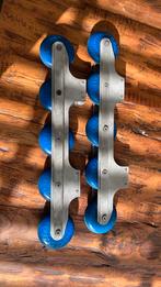 Skeeler inline skate ijzeren onderstel 10 wieltjes, Ophalen of Verzenden, Gebruikt, Inline skates 5 wielen