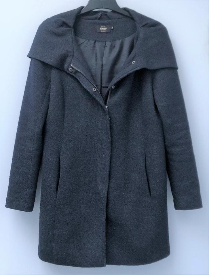 Winterjas ONLY maat M Capuchon zwart donkergrijs, Kleding | Dames, Jassen | Winter, Gedragen, Maat 38/40 (M), Zwart, Ophalen of Verzenden