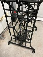 Vintage gietijzer naaimachine onderstel !, Ophalen