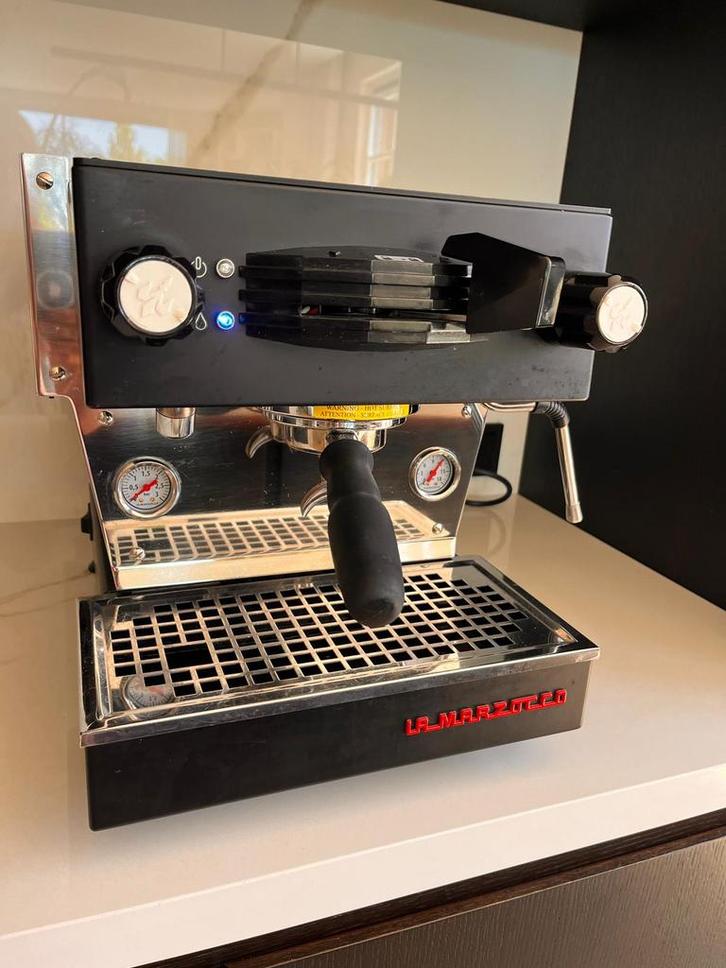 La Marzocco Linea Mini , Zwart, 1 jaar oud, vol. Onderhoud, Witgoed en Apparatuur, Koffiezetapparaten, Espresso apparaat, Ophalen of Verzenden