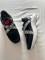 Moschino sneakers maat 41 zwart wit nieuwstaat, Ophalen of Verzenden, Zo goed als nieuw, Wit, Sneakers of Gympen