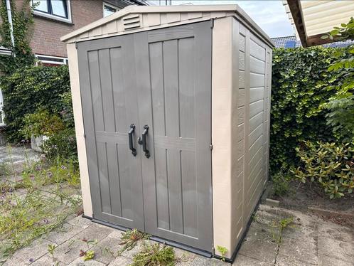 Kunststof tuinhuis / berging met verlichting, amper gebruikt, Tuin en Terras, Tuinhuizen, Zo goed als nieuw, Kunststof, Minder dan 250 cm