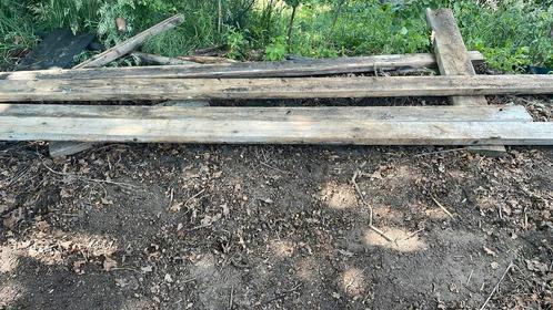 4 lange vuren Balken, Tuin en Terras, Palen, Balken en Planken, Zo goed als nieuw, Balken, 250 cm of meer, Ophalen