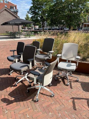 Bureaustoelen beschikbaar voor biedingen