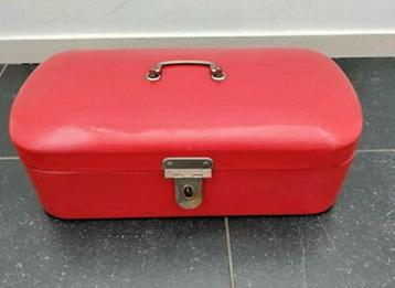 Broodtrommel,Rood,Emaille,1930,Broodbox,Breadbox,RETRO,brood beschikbaar voor biedingen
