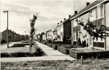 Sliedrecht, Cort van der Lindenlaan - 1971 gelopen beschikbaar voor biedingen
