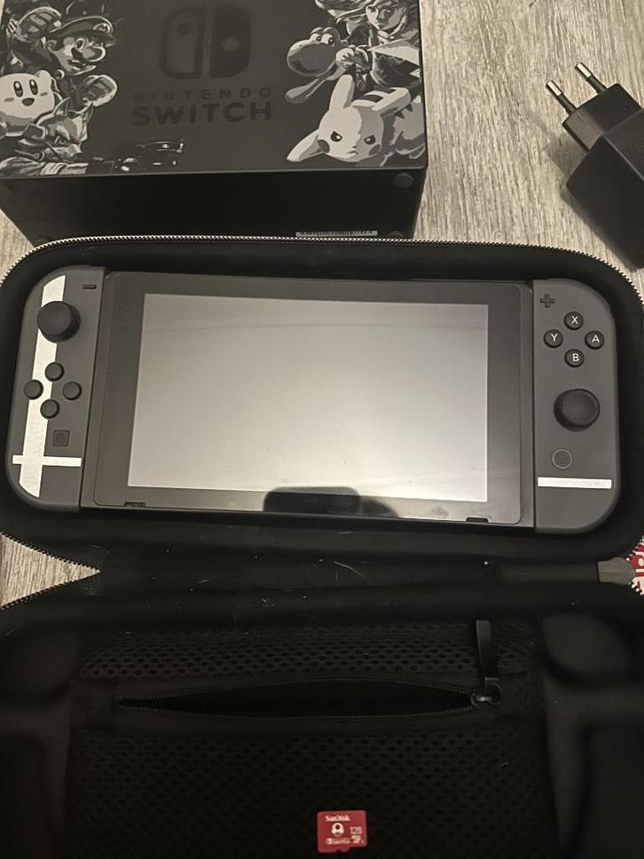 nintendo switch super smash bros, Spelcomputers en Games, Games | Nintendo Switch, Zo goed als nieuw, Vechten, 3 spelers of meer
