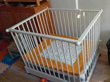 Box met boxkleed - Inklapbaar & Verstelbaar beschikbaar voor biedingen